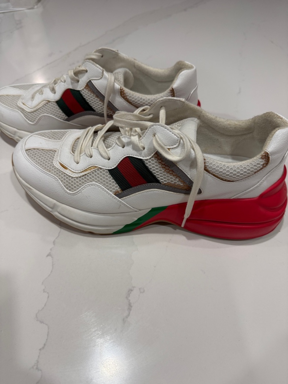 Authentic Gucci White Mesh & Leather Men’s Sneakers with Red and Green Accent